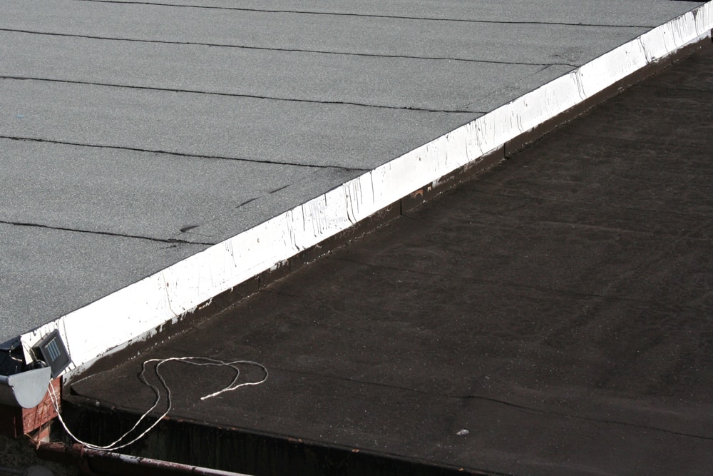 Kaltselbstklebende Bitumenbahn & Dachpappe auf Holz verlegen